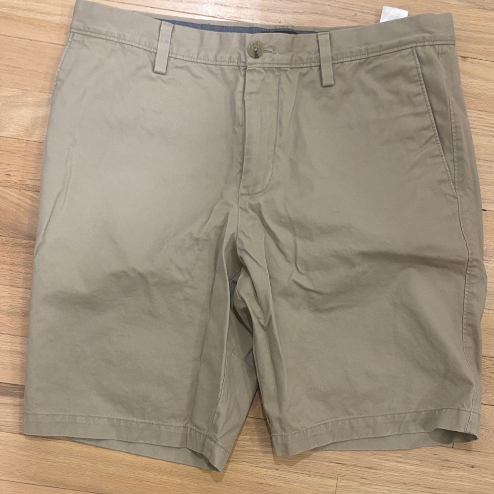 Banana Republic Men's Khaki Flat Front Shorts